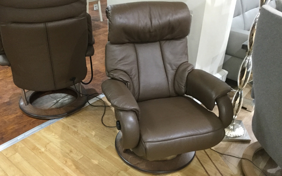 Himolla Toby Manual Recliner
Was £2,331 Now £1,399